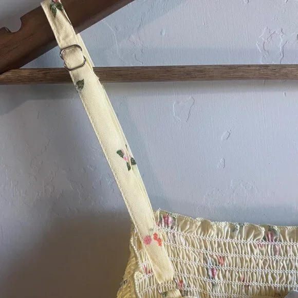 Forever 21 - Smocked Crop Top like Kendal Jenners - Picture 6 of 9